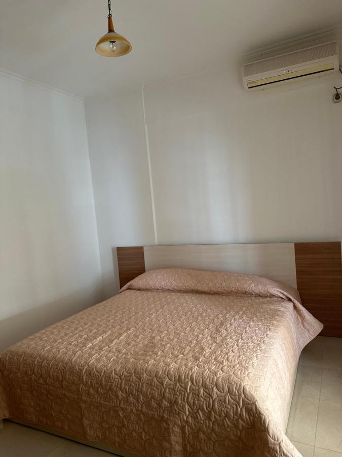 Velis Apartment Sarande Bagian luar foto